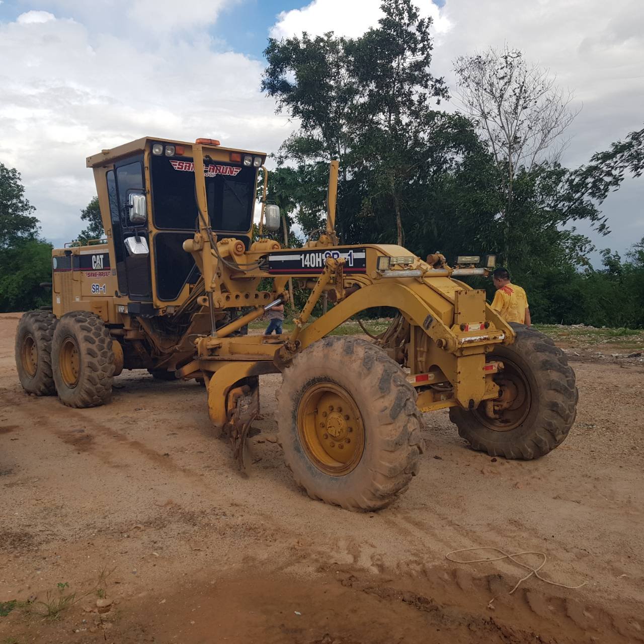 ขายรถเกรด.CAT 140H 2zk06716 ใช้งาน มีทะเบีย ราคา2,750,000บ. ขายรถเกรด.CAT 140H 2zk06716 ใช้งาน มีทะเบีย ราคา2,750,000บ.