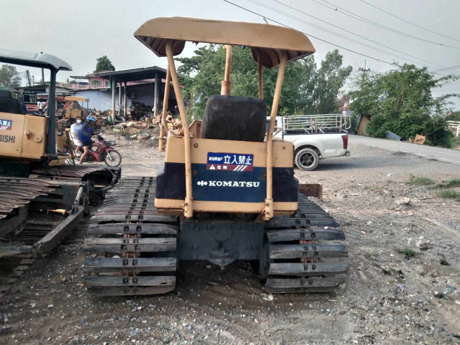 ขายแทรกเตอร์komatsu D20p-5ตีนเป็ด  ใข้งานได้ราคา160,000บ.
