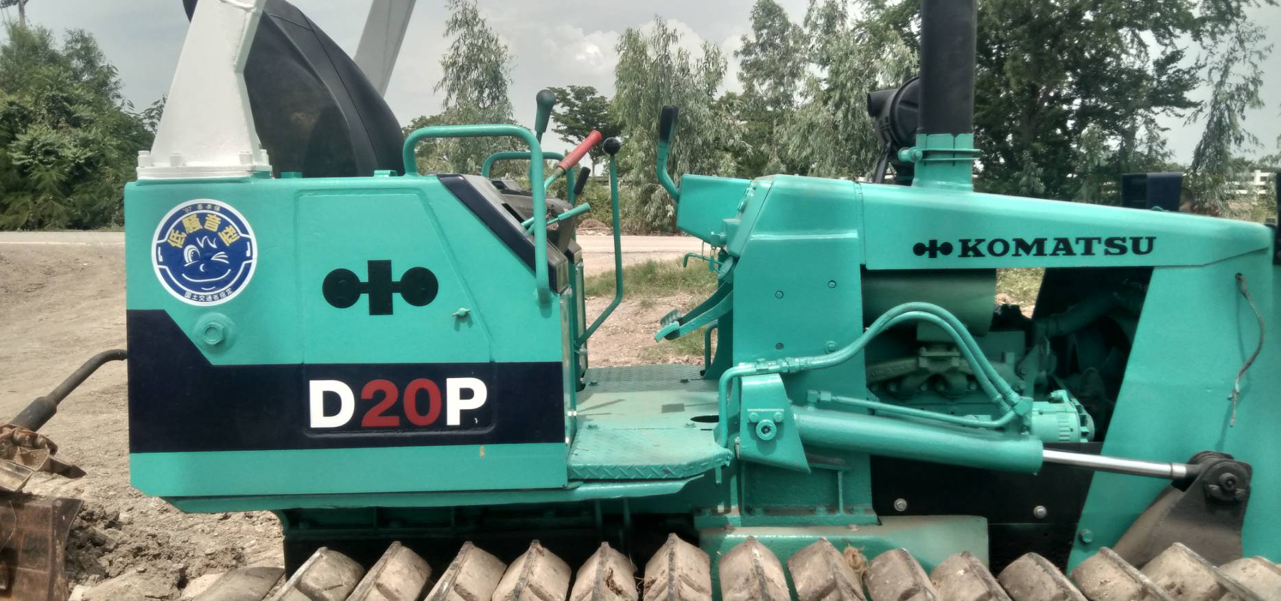 ขายแทรกเตอร์komatsu D20p-6 รถใช้งานได้ปกติ เหมือนรถใหม่ รถดีราคาถูก พร้อมให้ลูกค้าใช้งานราคา230,000บ. ขายแทรกเตอร์komatsu D20p-6 รถใช้งานได้ปกติ เหมือนรถใหม่ รถดีราคาถูก พร้อมให้ลูกค้าใช้งานราคา230,000บ.