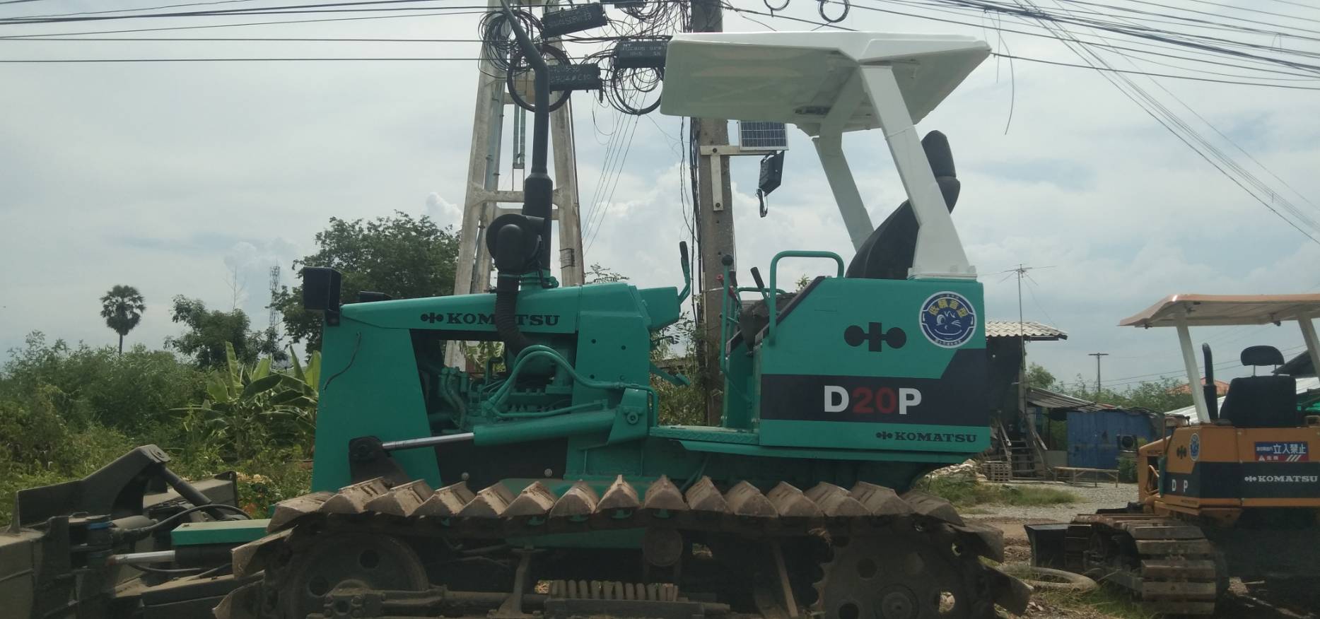 ขายแทรกเตอร์komatsu D20p-6 รถใช้งานได้ปกติ เหมือนรถใหม่ รถดีราคาถูก พร้อมให้ลูกค้าใช้งานราคา230,000บ. ขายแทรกเตอร์komatsu D20p-6 รถใช้งานได้ปกติ เหมือนรถใหม่ รถดีราคาถูก พร้อมให้ลูกค้าใช้งานราคา230,000บ.