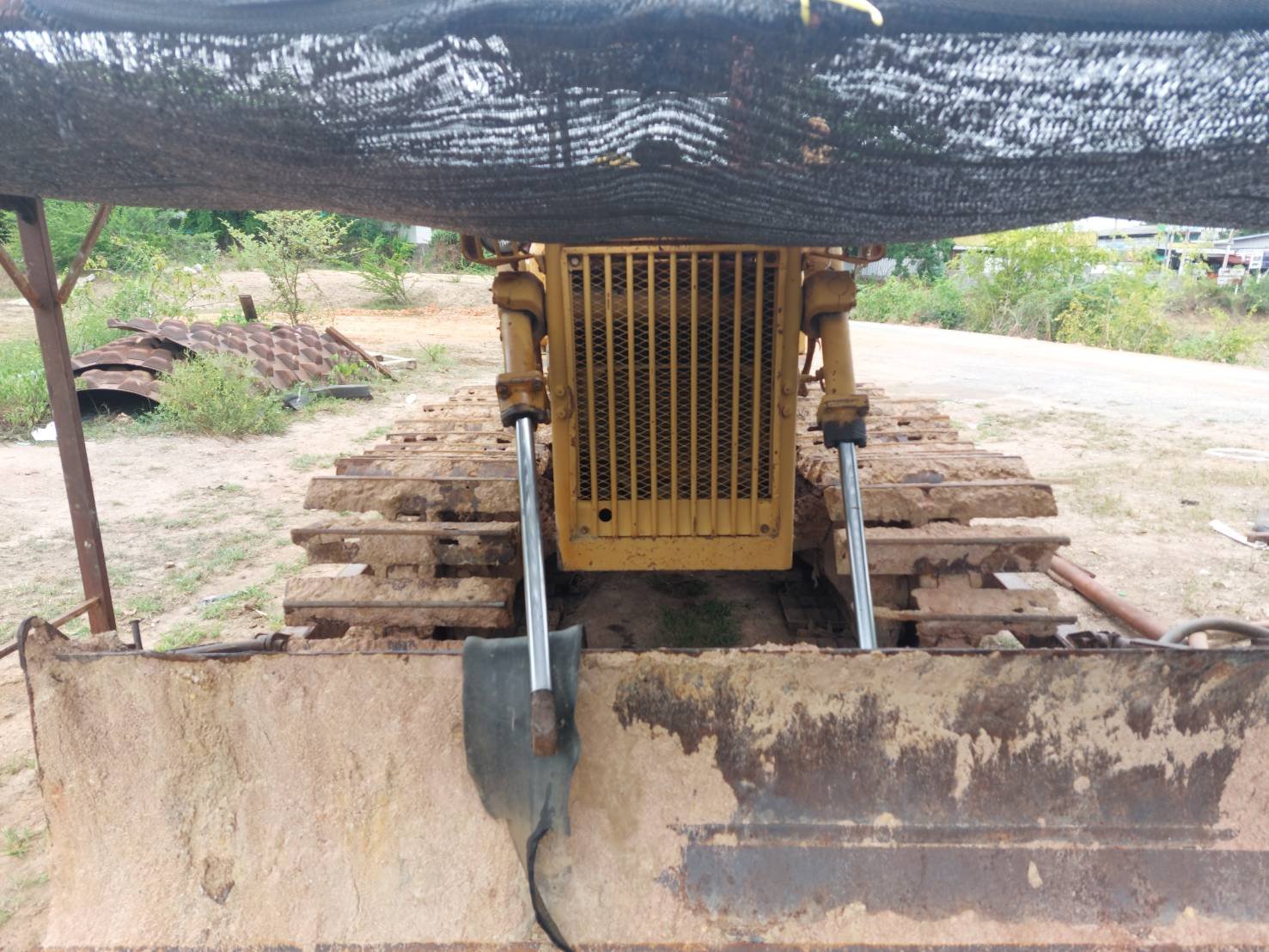 ขายแทรกเตอร็komatsu d30p ตีนเป็ด  ใช้งานได้ ราคา150,000บ.