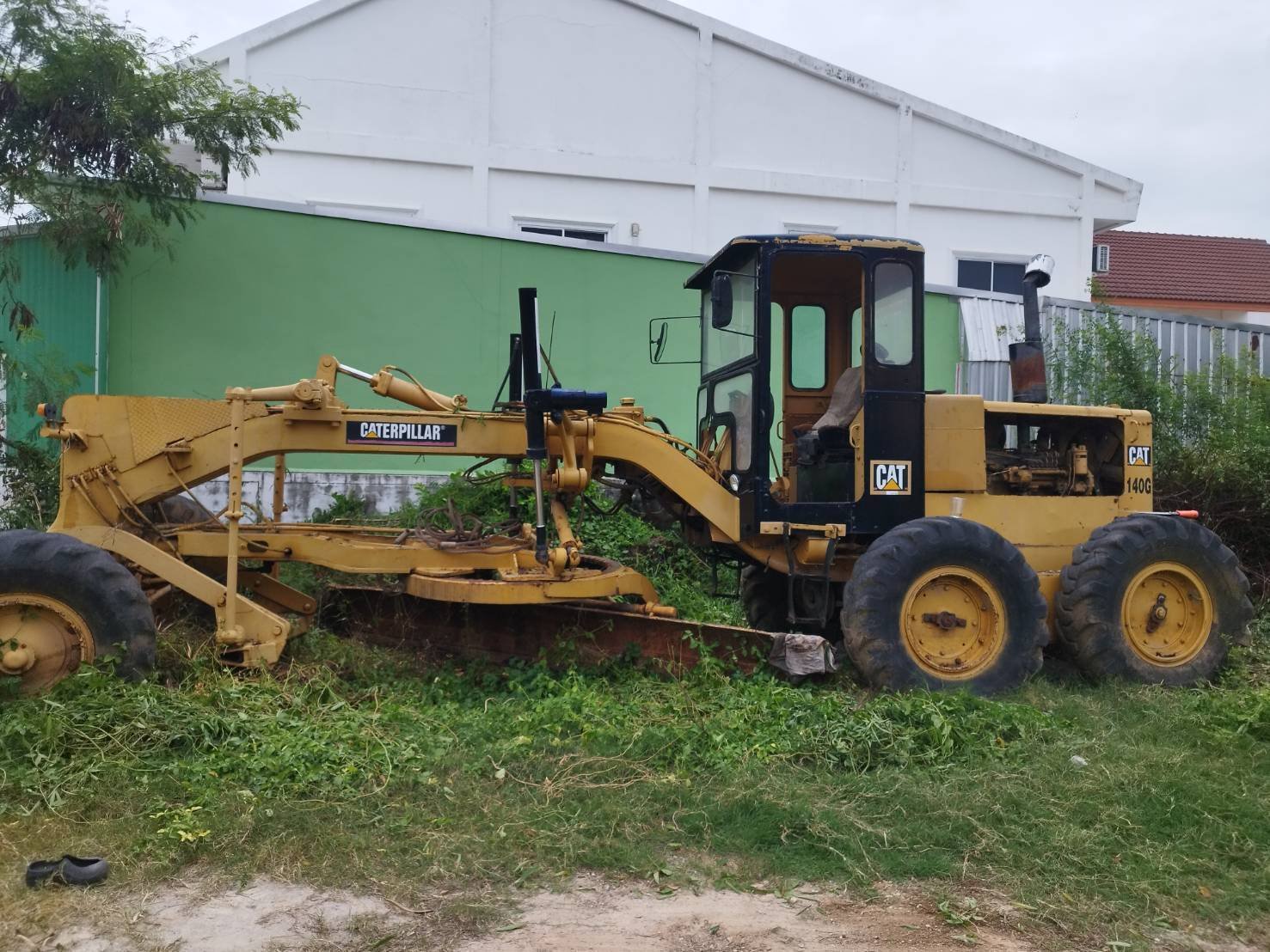 รถแทรกเตอร์CAT D5 ตีนเป็ด +รถเกรดเดอร์cat12G ใช้งานได้ ใบซื้อขายราคา499,000บ. รถแทรกเตอร์CAT D5 ตีนเป็ด +รถเกรดเดอร์cat12G ใช้งานได้ ใบซื้อขายราคา499,000บ.