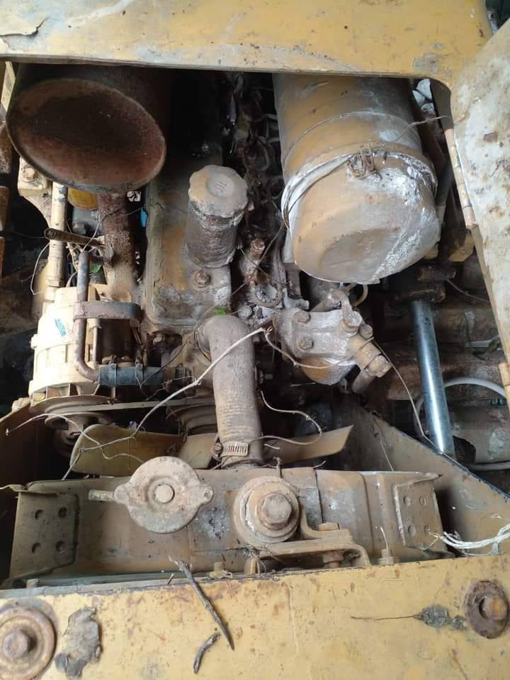 ขายแทรกเตอร์komatsu D20p-5 ตีนเป็ด ใบ50ซ.ม. รถจอดเก่าเก็บ ใช้งานได้ปกติ ราคา115,000บ.