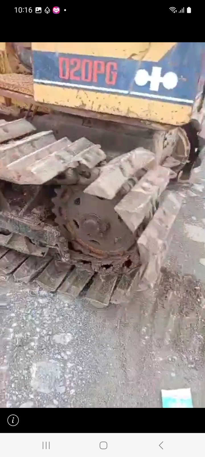 ขายแทรกเตอร์komatsu D20p-6 ตีนเป็ด ใบมีดสไล้ ใช้งานได้ ราคา155,000บ. ขายแทรกเตอร์komatsu D20p-6 ตีนเป็ด ใบมีดสไล้ ใช้งานได้ ราคา155,000บ.