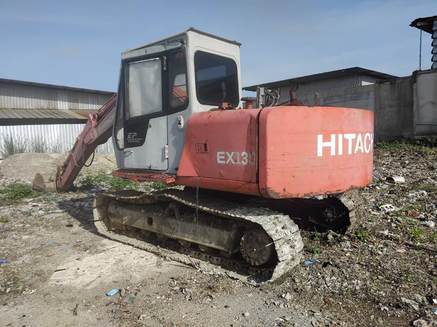 ขายแม็คโคร hitachi  ex90 ใช้งานได้ ราคา2.7แสน