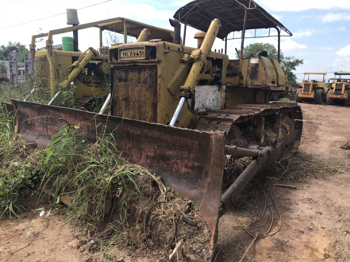 ขายแทรกเตอร์komatsu D60A-6รถใช้งานได้ดีปกติ ใช้งานดีมากราคา490,000บ.