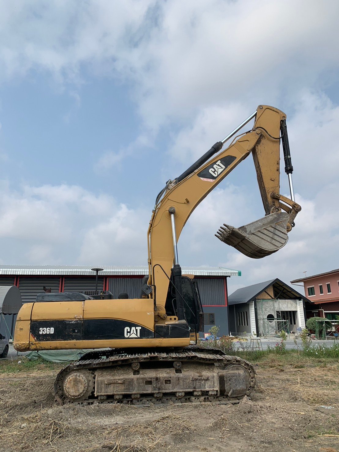 ขายแม็คโครcaterpillar 336D ใช้งานดี ทำงานปกติ ราคา1.5ล.บาท