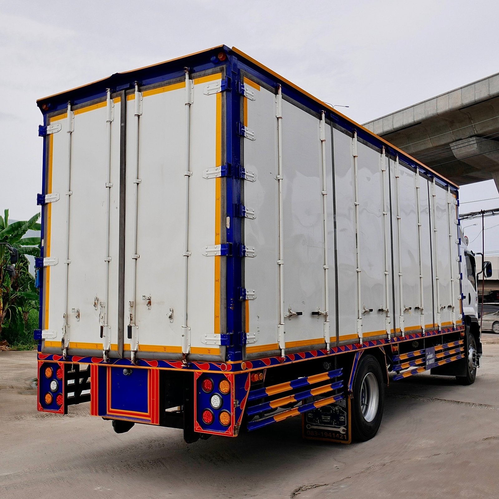 ตู้สิบบาน ISUZU FTR 240 ปี 65