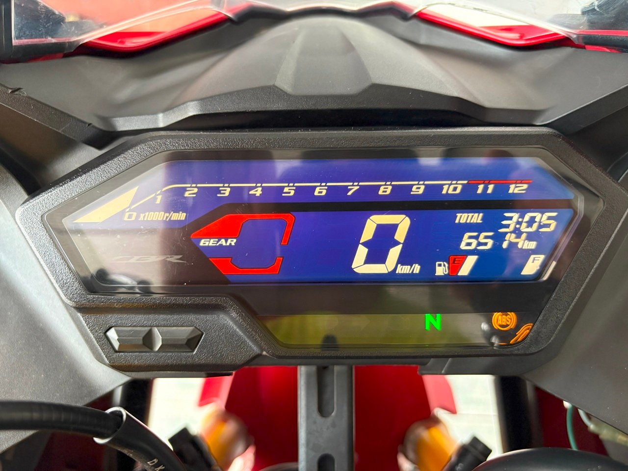 CBR150R ABS ผ่อนได้ ไม่ต้องค้ำ มีประกัน มีเก็บปลายทาง เอกสารครบ สภาพใสกริ๊บ ชุดสีไร้ริ้วรอย เครื่องเ CBR150R ABS ผ่อนได้ ไม่ต้องค้ำ มีประกัน มีเก็บปลายทาง เอกสารครบ สภาพใสกริ๊บ ชุดสีไร้ริ้วรอย เครื่องเ