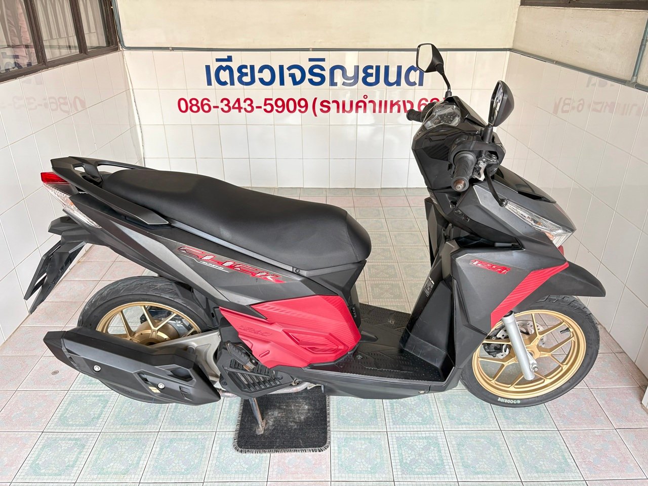 Click125i รถบ้าน มือเดียว สภาพพร้อมใช้ เจ้าของเก่าดูแลดี เครื่องเดิมแน่นๆ ผ่อนได้ ออกง่าย ไม่ต้องค้ำ Click125i รถบ้าน มือเดียว สภาพพร้อมใช้ เจ้าของเก่าดูแลดี เครื่องเดิมแน่นๆ ผ่อนได้ ออกง่าย ไม่ต้องค้ำ