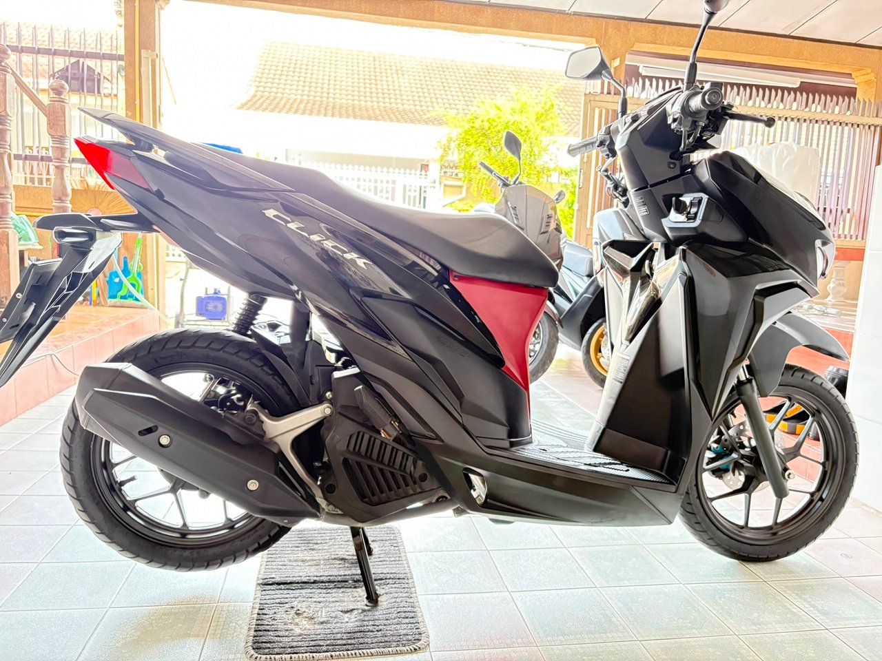 Click125i รถบ้าน สภาพเดิมๆ ไม่ล้ม ไม่ชน เครื่องดี ศูนย์ดี เอกสารครบ จัดส่งได้ทั่วไทย มีเก็บปลายทาง ว