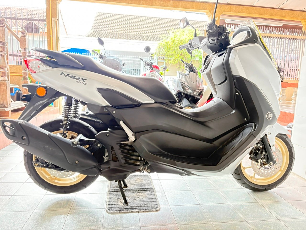 N-Max Connected ออกง่าย ดาวน์ต่ำ ไม่ต้องค้ำ สมุดคู่มือครบ มีรับประกัน รถมือเดียว ใช้งานน้อย สภาพเดิม