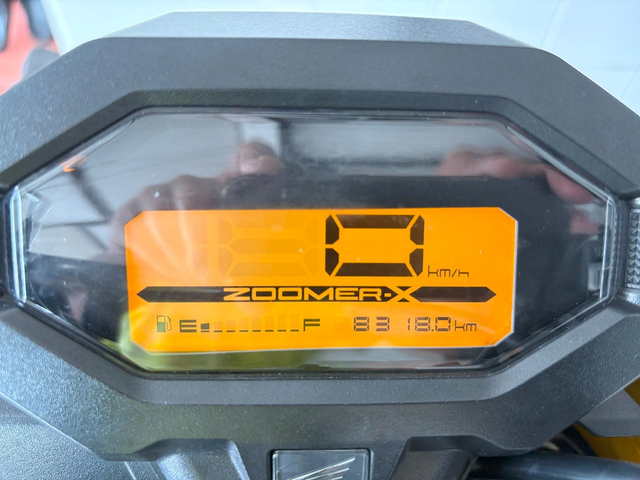 Zoomer-x มีสมุดคู่มือ เครื่องดี ศูนย์ดี ชุดสีสวย เอกสารครบ ไม่เคยล้ม รถมือเดียว ใช้งานน้อย ผ่อนได้ทั Zoomer-x มีสมุดคู่มือ เครื่องดี ศูนย์ดี ชุดสีสวย เอกสารครบ ไม่เคยล้ม รถมือเดียว ใช้งานน้อย ผ่อนได้ทั