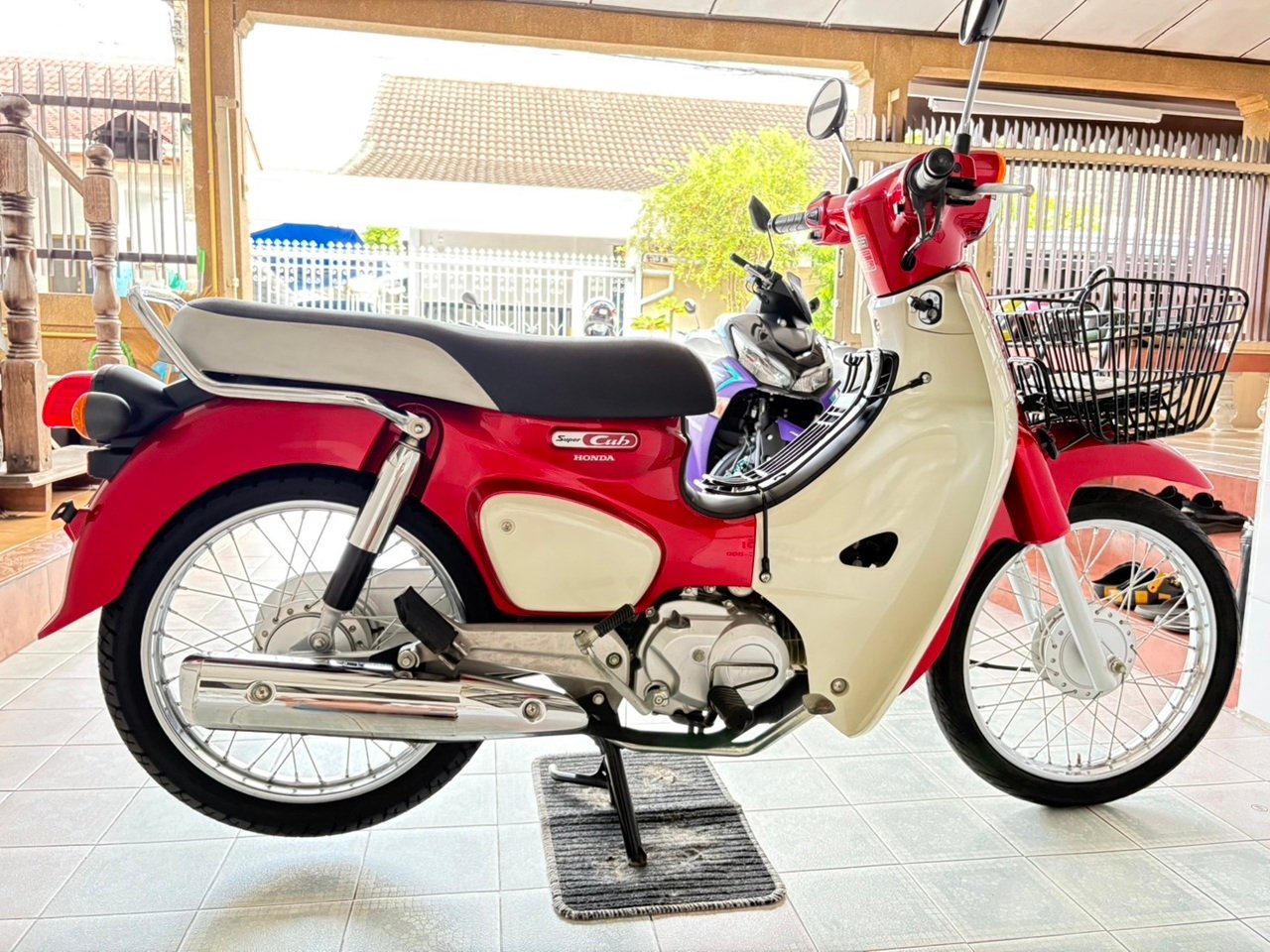 Super Cub รถบ้านแท้ มือเดียว เอกสารครบ ไม่ล้ม ไม่ชน ไม่จมน้ำ สภาพซื้อจอด มีรับประกัน มีเก็บปลายทาง ว