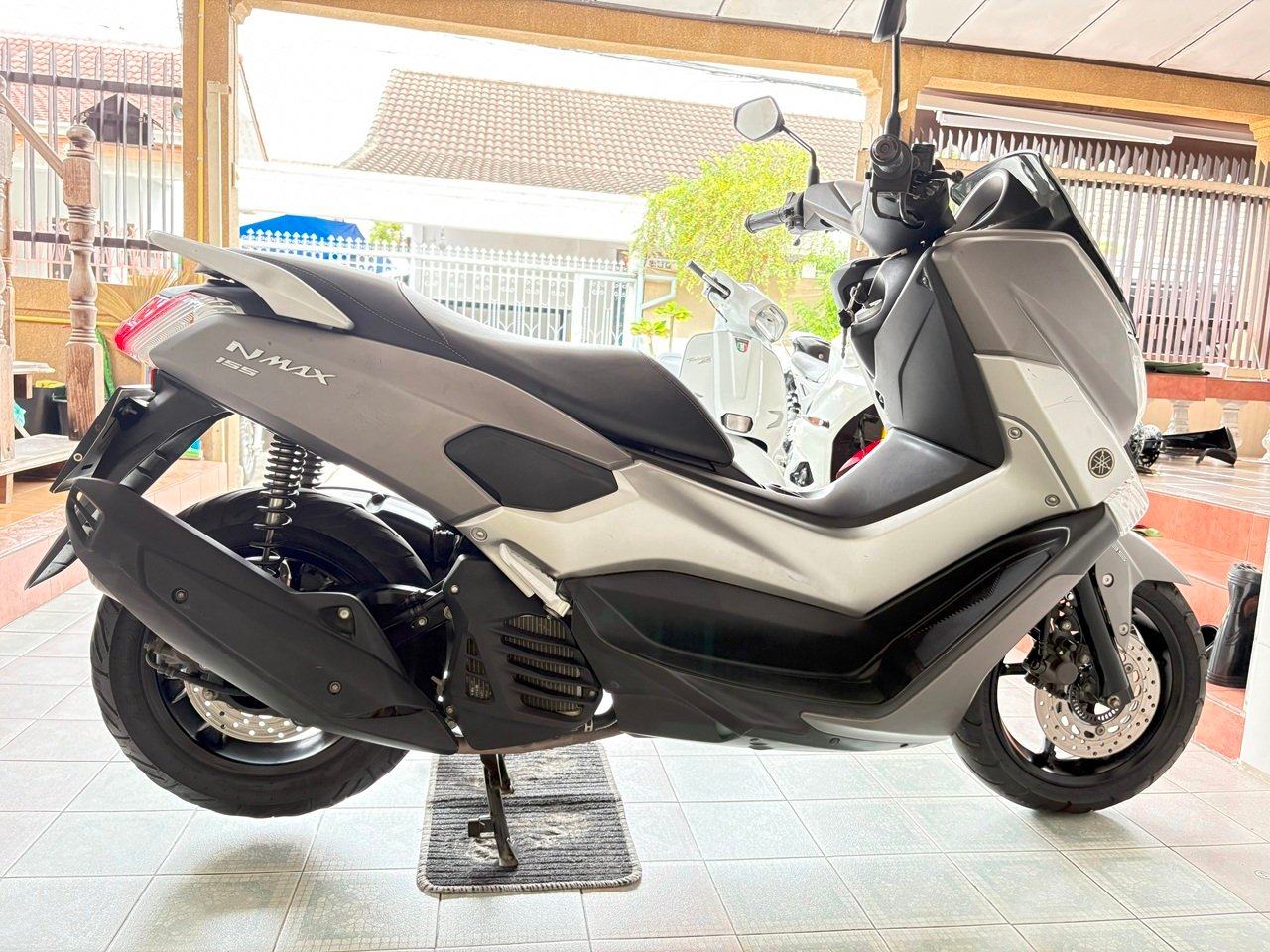 N-Max รถบ้านแท้ ผู้หญิงใช้ สภาพซื้อจอด เอกสารครบ ชุดสีไร้รอย เครื่องเดิมแห้งๆ ควันไม่ไหล ท้ายไม่หอน 