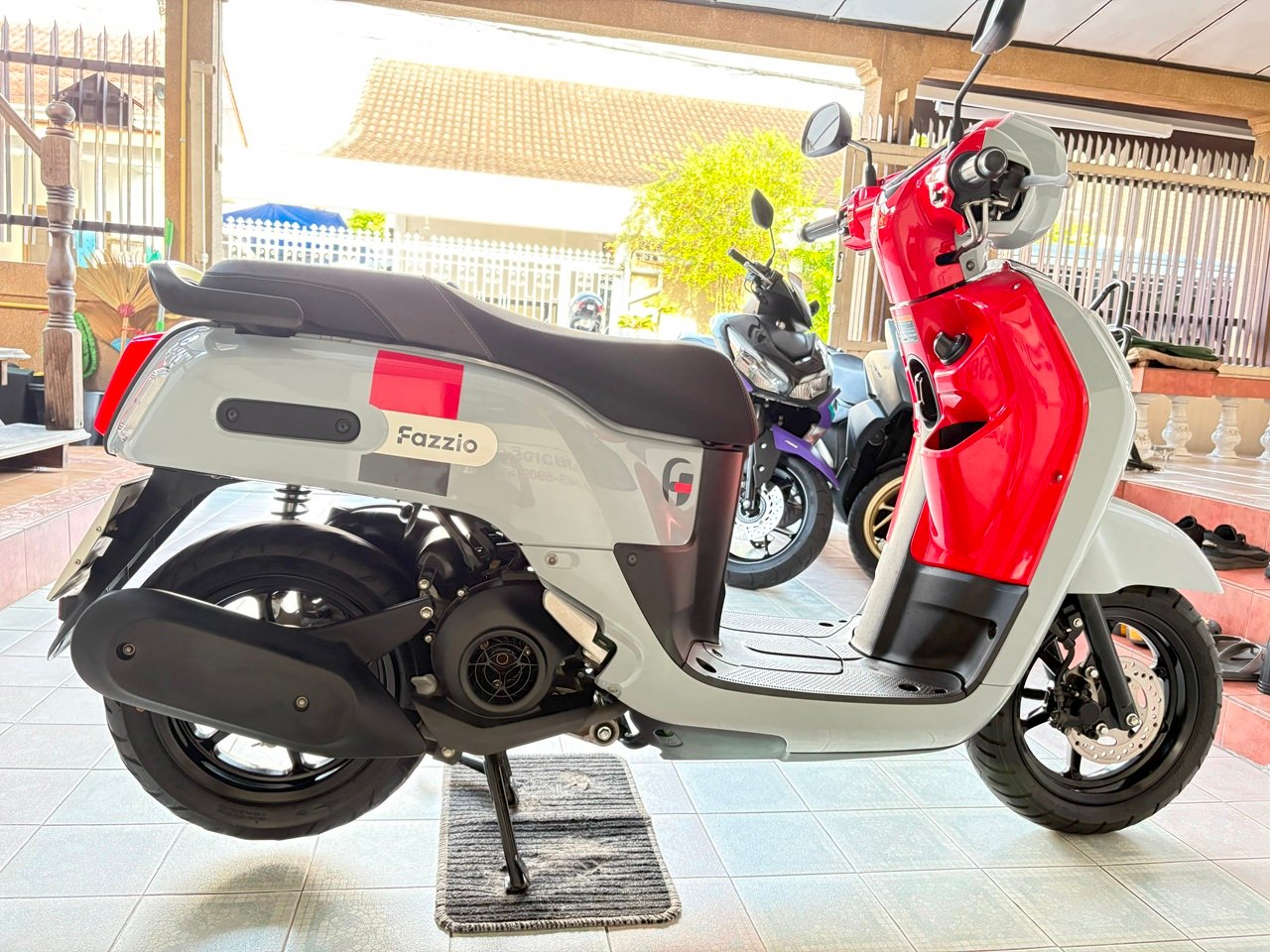 Fazzio Keyless มีสมุดคู่มือ เอกสารครบ จัดส่งได้ทั่วไทย มีเก็บปลายทาง รถสภาพเดิม เจ้าของดูแลดี มีรับป