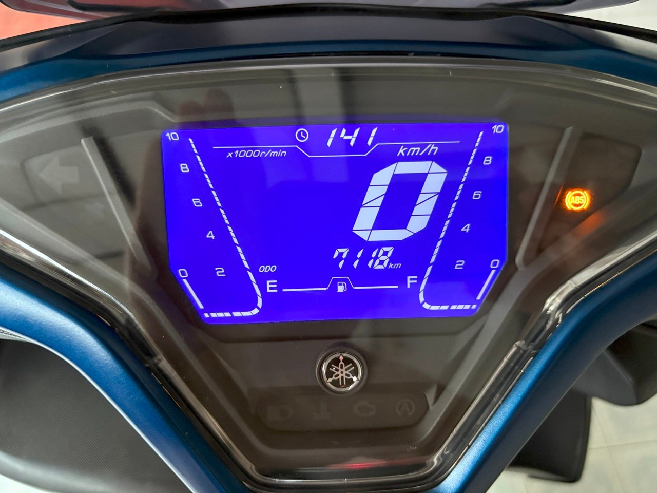 Aerox ABS Connected โฉม2023 รถมือเดียว สภาพซื้อจอด เครื่องเดิม ควันไม่ไหล ท้ายไม่หอน เอกสารครบ วิ่ง7 Aerox ABS Connected โฉม2023 รถมือเดียว สภาพซื้อจอด เครื่องเดิม ควันไม่ไหล ท้ายไม่หอน เอกสารครบ วิ่ง7