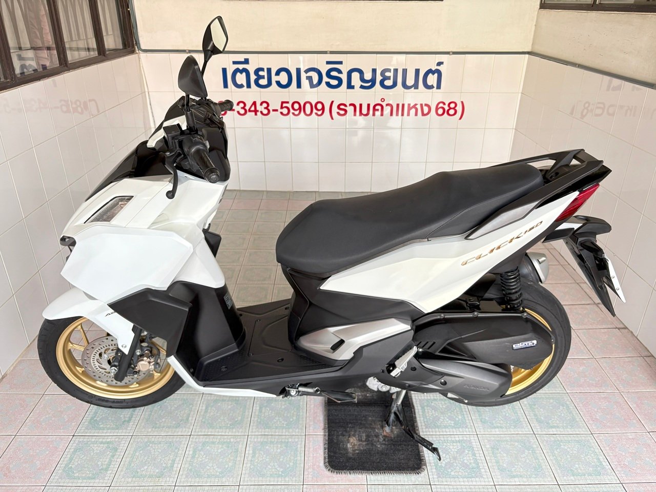 Click160i ABS สมุดคู่มือครบ รถมือเดียว สภาพเดิมศูนย์ ไม่เคยล้ม เครื่องดี ชุดสีสวย เอกสารครบ วิ่ง6000