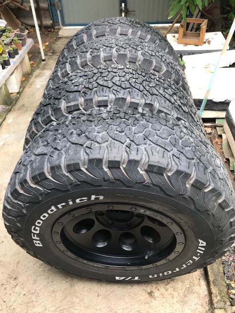 Lenso max1 ขอบ16 ดำด้าน พร้อมยาง Bf 265-75-16 Lenso max1 ขอบ16 ดำด้าน พร้อมยาง Bf 265-75-16