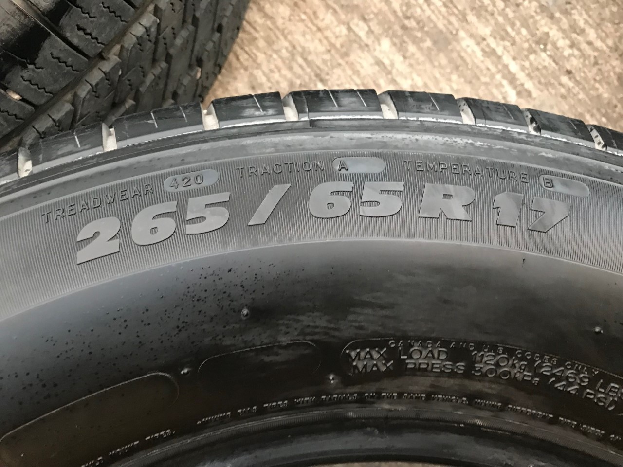 ยางมิชลิน 265-65-17 ปี 19