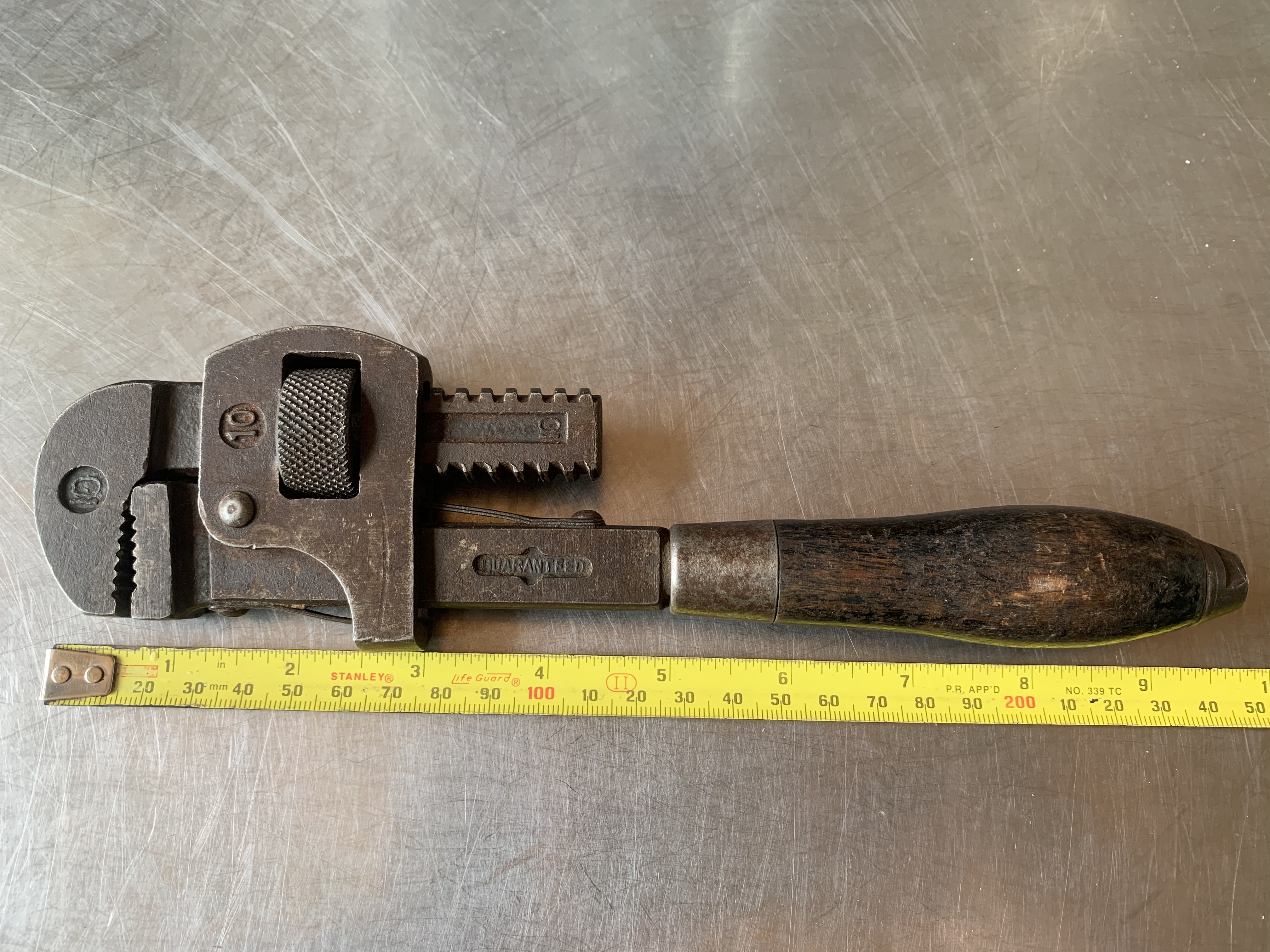 ประแจคอม้าโบราณ