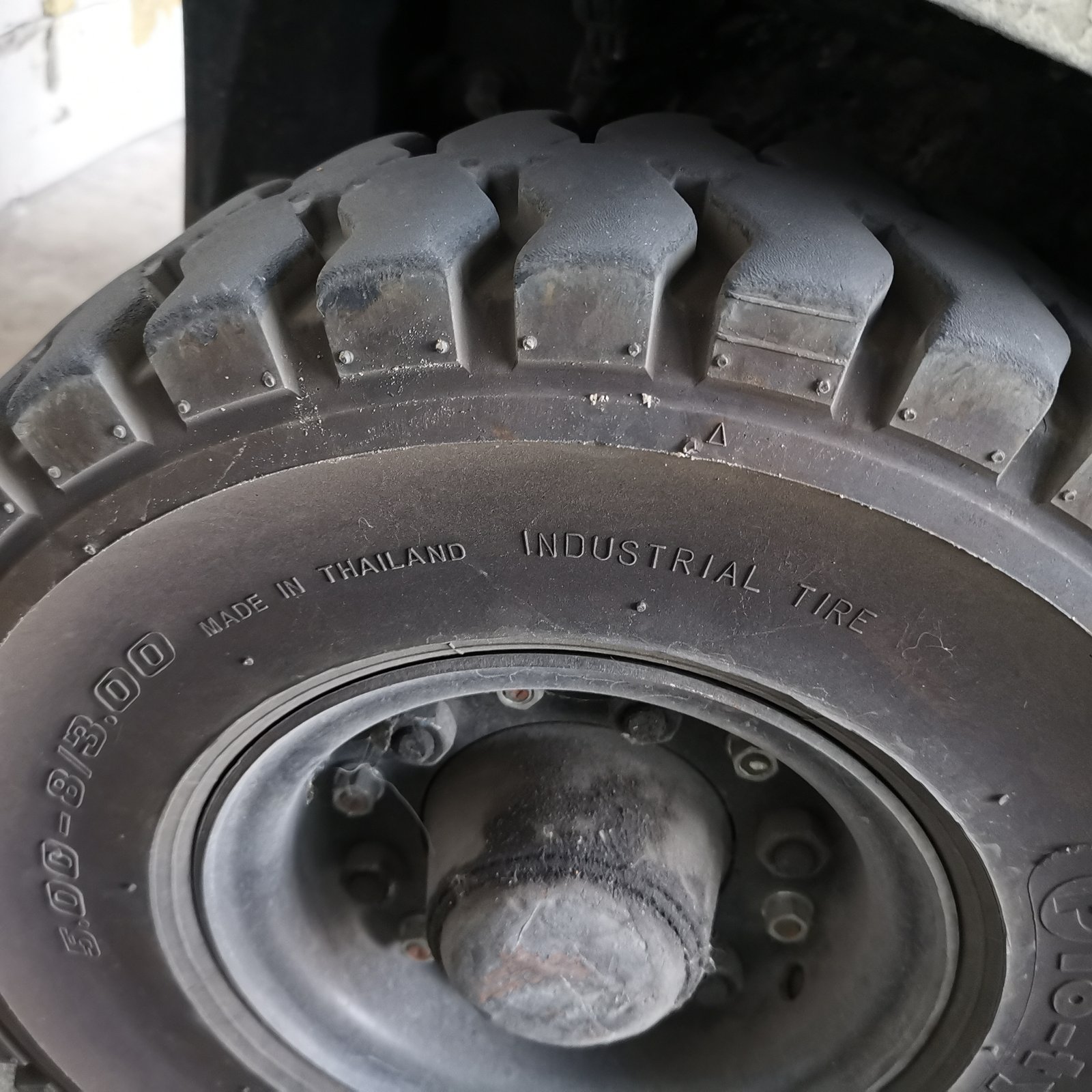 ขายรถโฟล์คลิฟท์ไฟฟ้า TOYOTA รุ่น 7FBL15 ยกได้1.5ตัน เสาสูง3เมตร