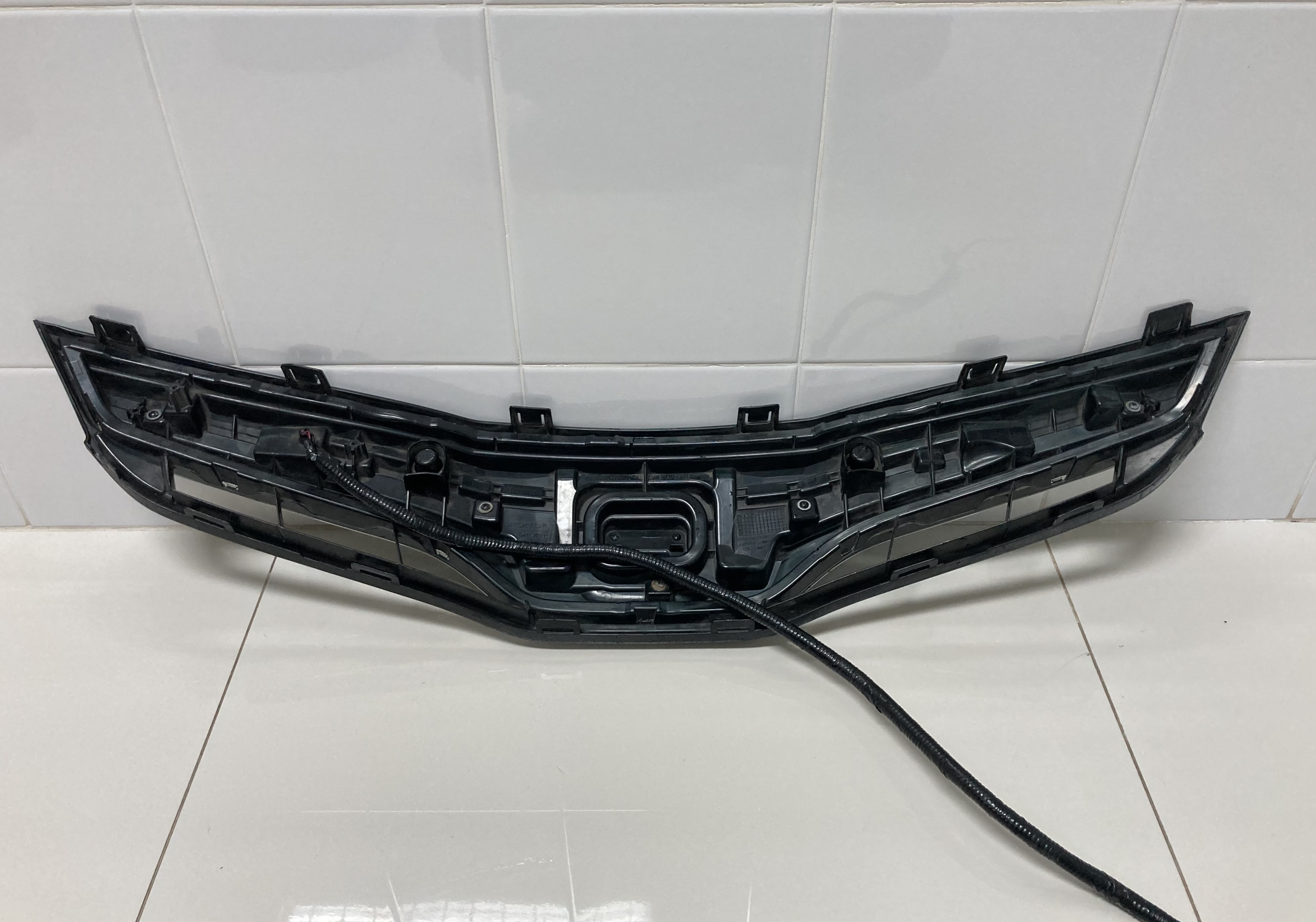 ขายกระจังหน้าแต่งของรถยนต์ HONDA รุ่น JAZZ HYBRID RS รหัส GE ปี 2012-2014 ขายกระจังหน้าแต่งของรถยนต์ HONDA รุ่น JAZZ HYBRID RS รหัส GE ปี 2012-2014