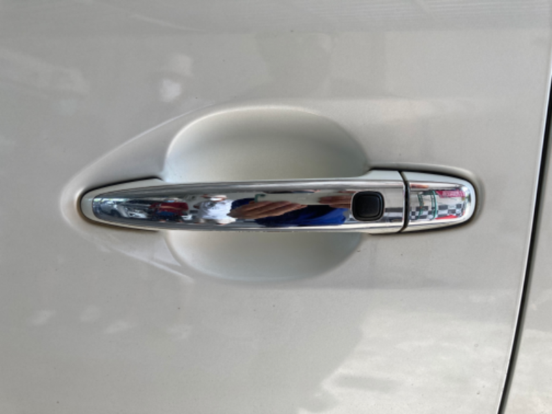 ขายเบ้ามือเปิดประตูโครเมี่ยมรถยนต์ TOYOTA รุ่น ALPHARD 2.4L ปี 2008-2014