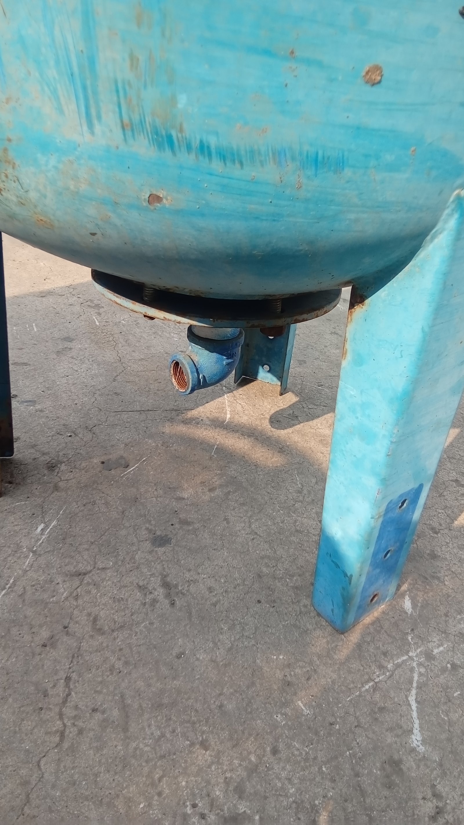 ถังแรงดัน เหล็ก 200 ลิตร ถังแรงดัน เหล็ก 200 ลิตร