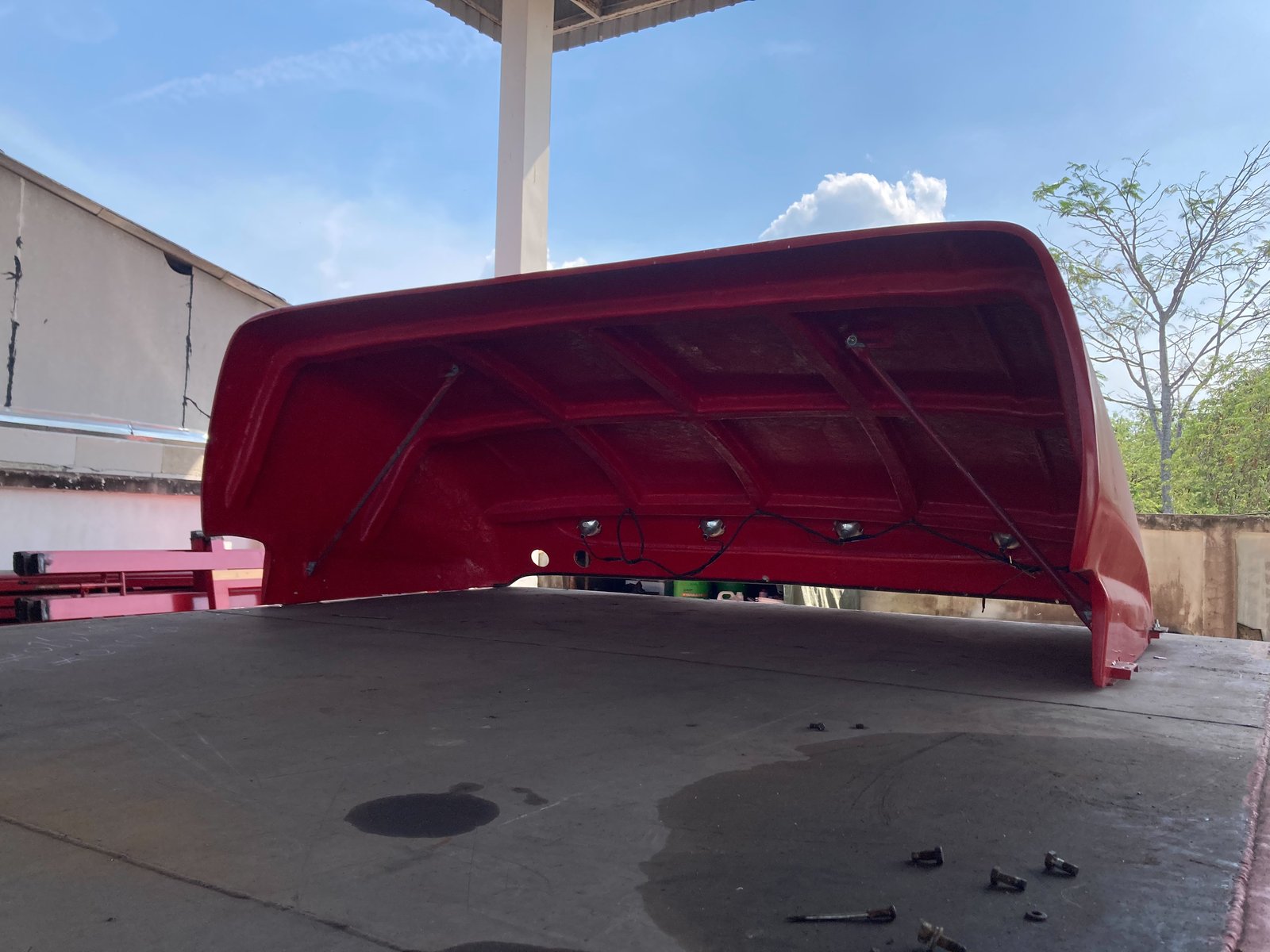 หมวกลู่ลมรถบรรทุก Nissan หมวกลู่ลมรถบรรทุก Nissan