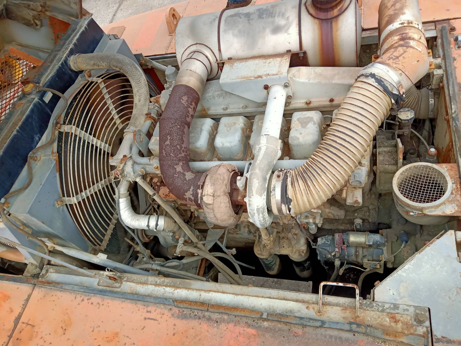 ขายรถขุด HITACHI รุ่น EX 550 H ขนาด 50 ตัน ขายรถขุด HITACHI รุ่น EX 550 H ขนาด 50 ตัน