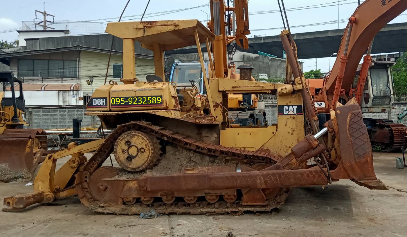 รถแทรคเตอร์ตีนตะขาบ CAT D6H เกียร์ทอร์ค