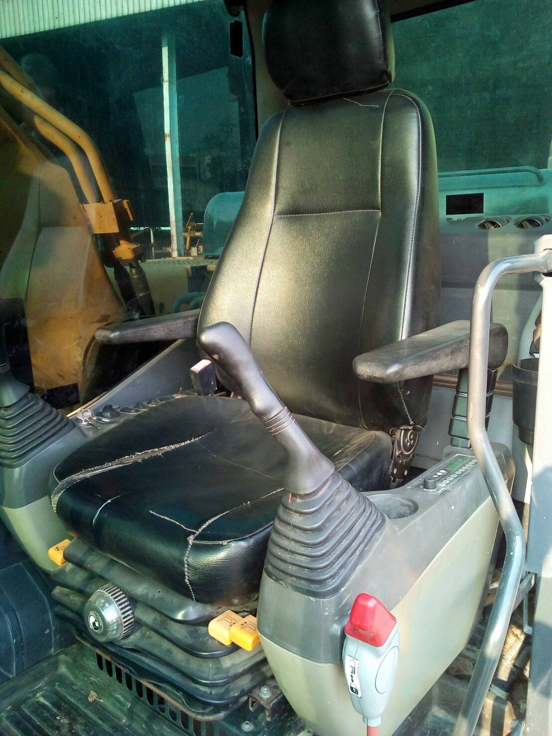KOMATSU รุ่น PC300-8 KOMATSU รุ่น PC300-8