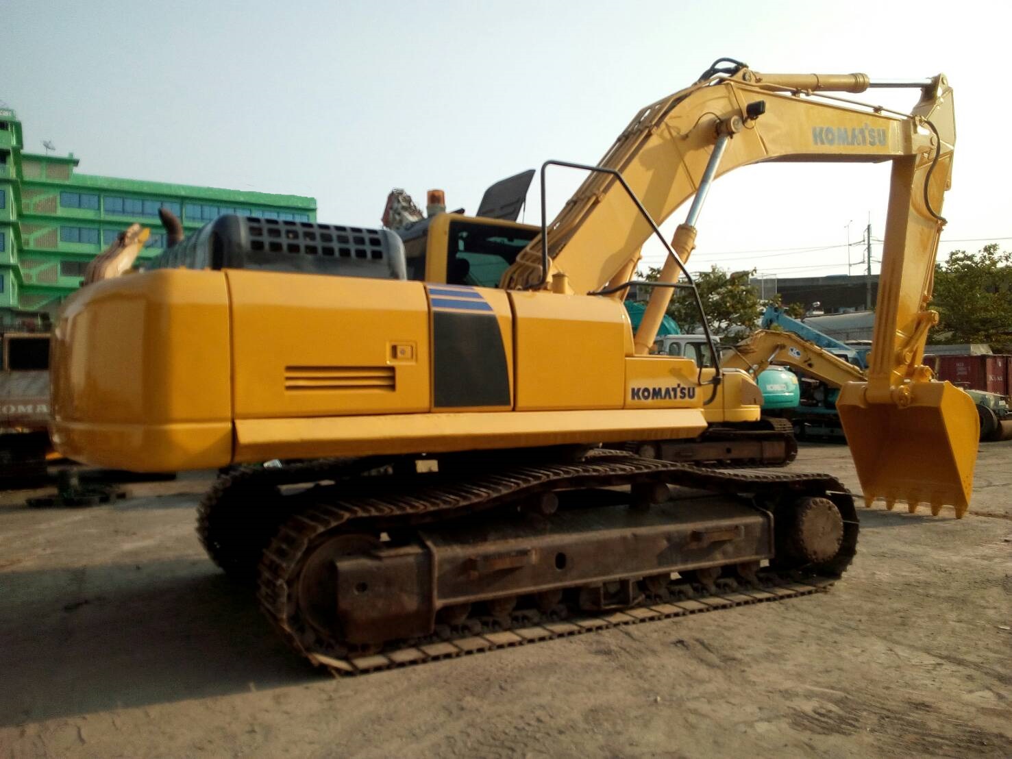 KOMATSU รุ่น PC300-8