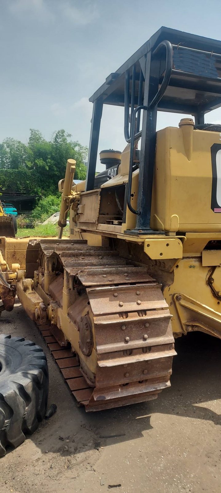 ขายแทรคเตอร์ CAT D6D เกียร์ตัด ขายแทรคเตอร์ CAT D6D เกียร์ตัด