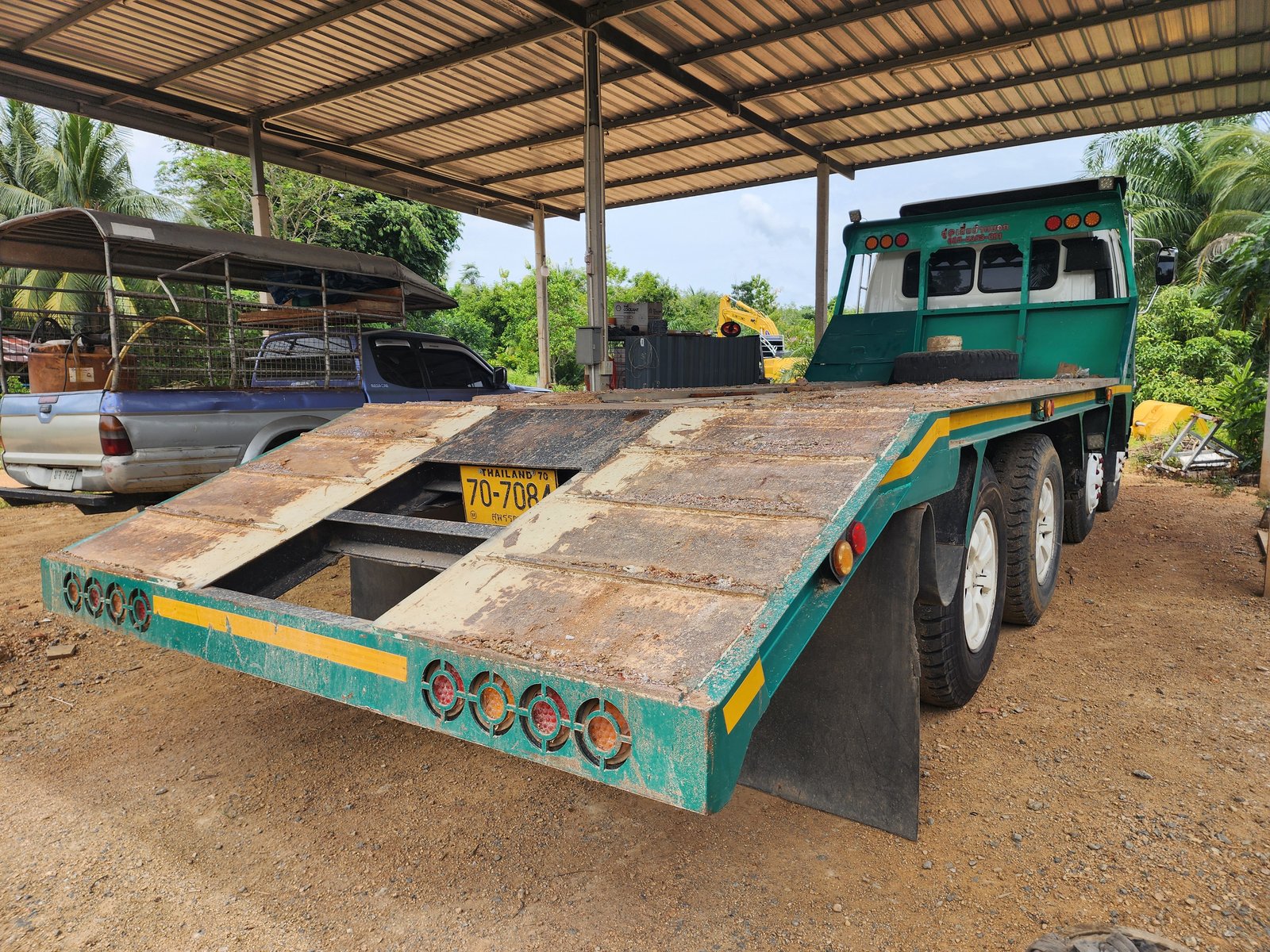รถบรรทุก12ล้อท้ายลาด HINO FM220 ปี38 สนใจติดต่อสอบถาม 089-4625982