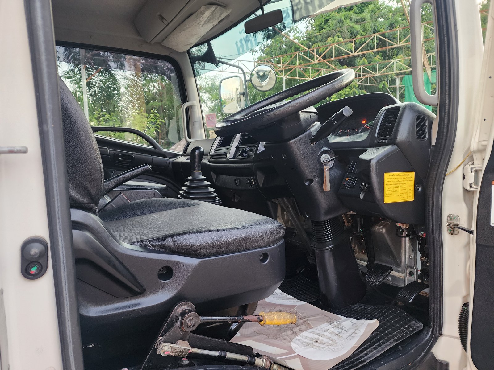 รถบรรทุก6ล้อดั้มHINO DOMINATOR 175 ปี60 สนใจติดต่อสอบถาม 089-4625982