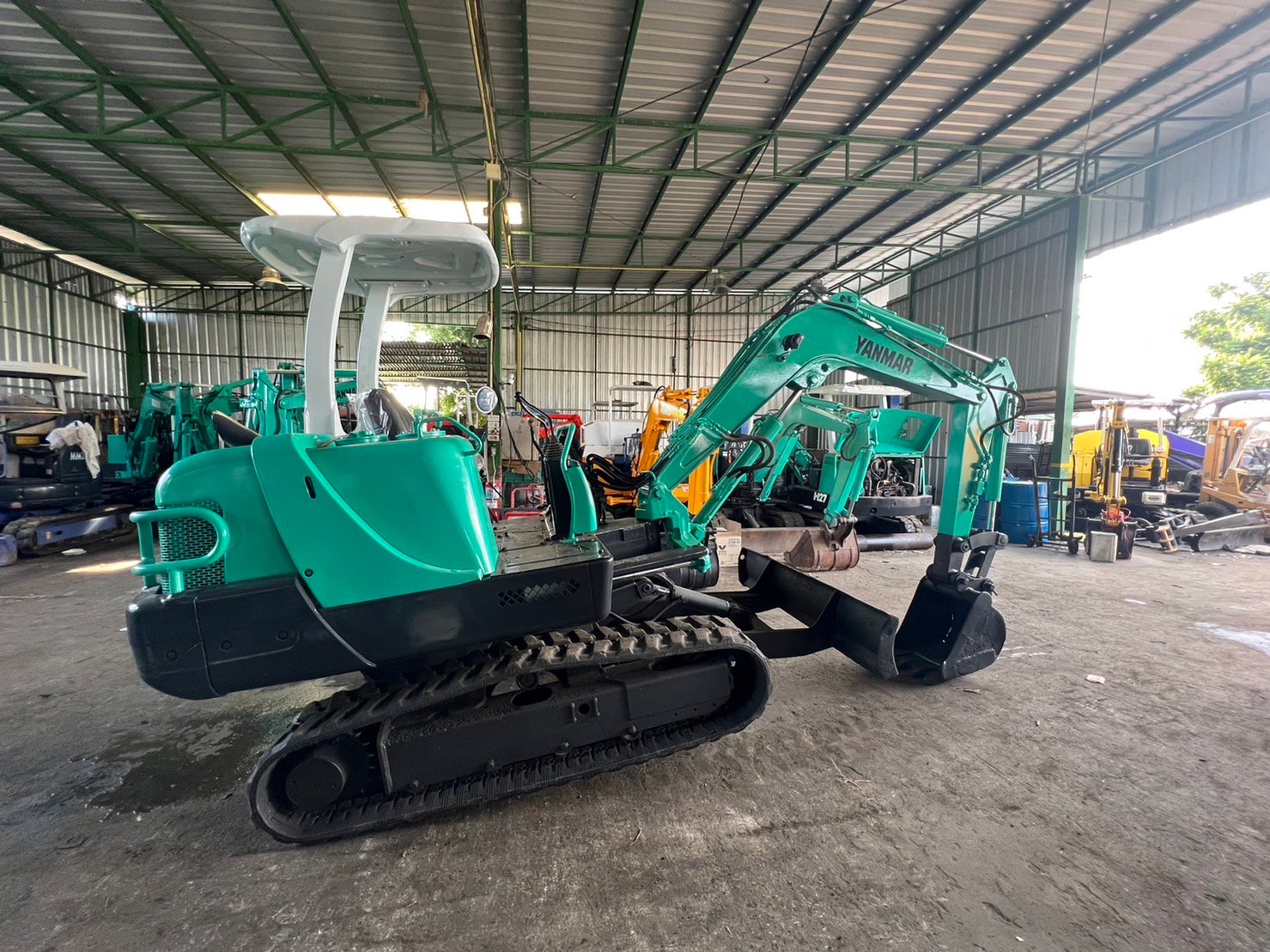 YANMAR B27 สภาพดีเก่าญี่ปุ่น 
มีใบอินวอยไม่เคยใช้ในไทย