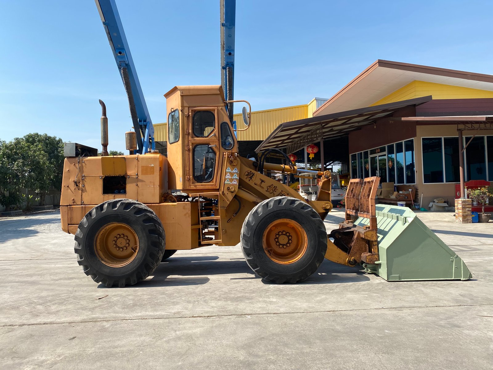 รถตักล้อยาง KOMATSU 510 กรองคู่ บุ้งกี๋ 1คิว รถเก่านอกนำเข้า ติดต่อ Line jiraroj2909