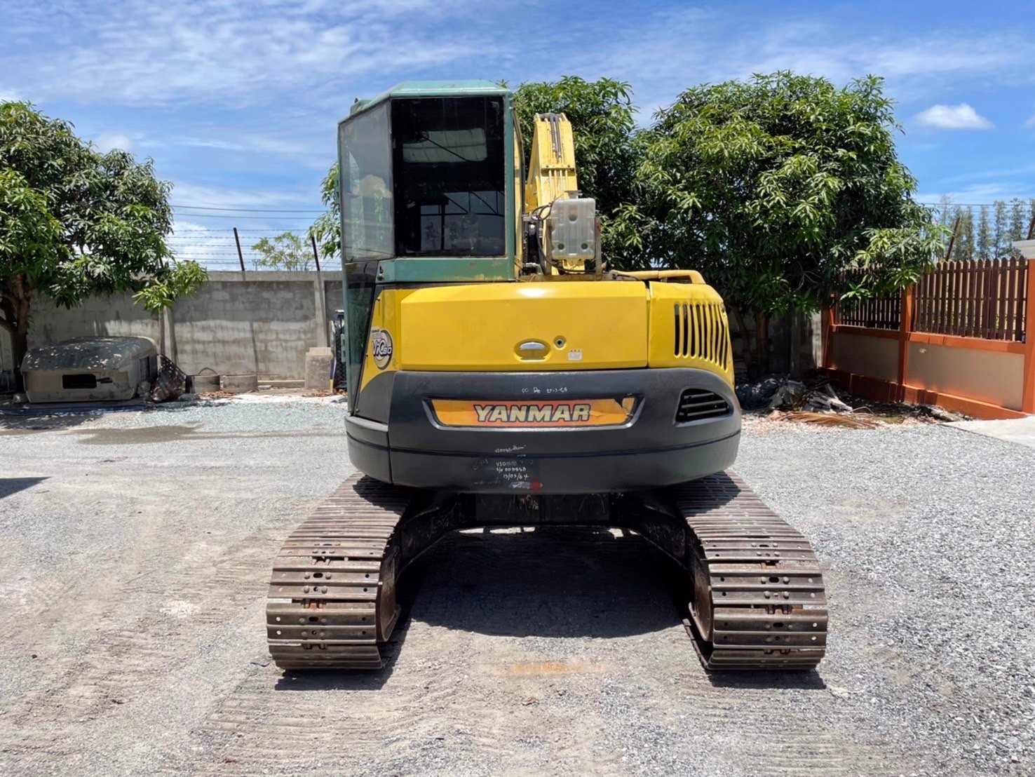 รถแบคโฮ YANMAR VIO80B เทียบเท่า PC80 ขนาด 8ตัน รถเก่านอก ติดต่อ Line jiraroj2909