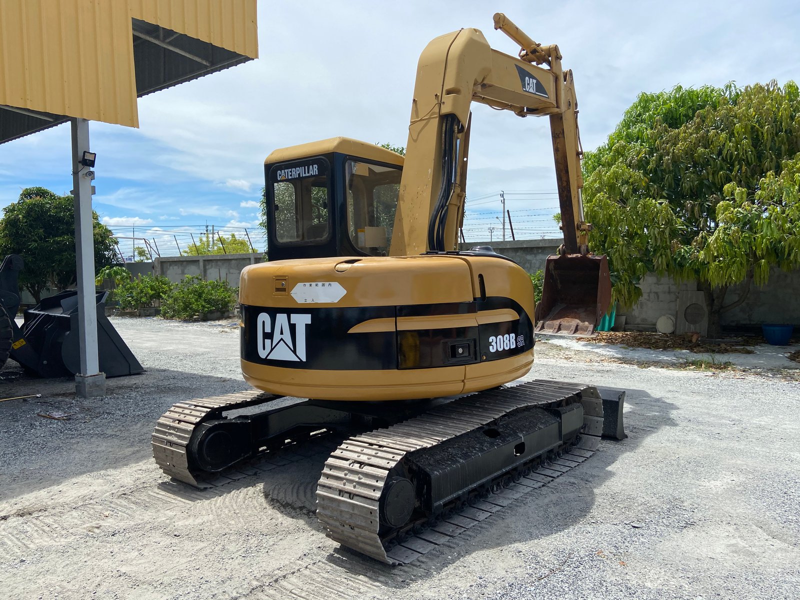 รถแบคโฮ CAT 308BSR ขนาด 8 ตัน บูมสไลด์ รถเก่านอก ติดต่อ Line jiraroj2909