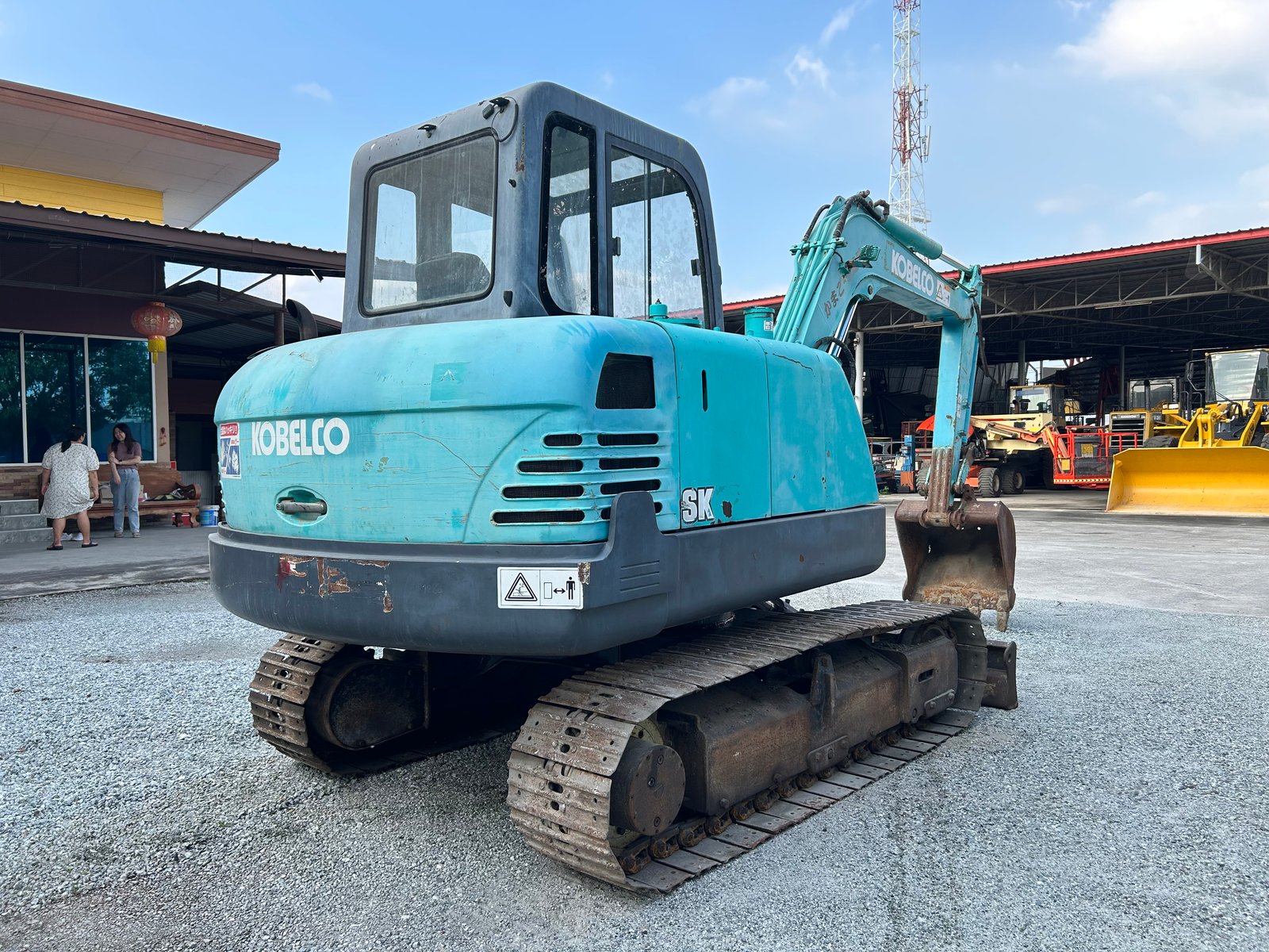 รถแบคโฮ KOBELCO SK60-C ขนาด 6 ตัน รถเก่านอกนำเข้า ติดต่อ Line: jiraroj2909
