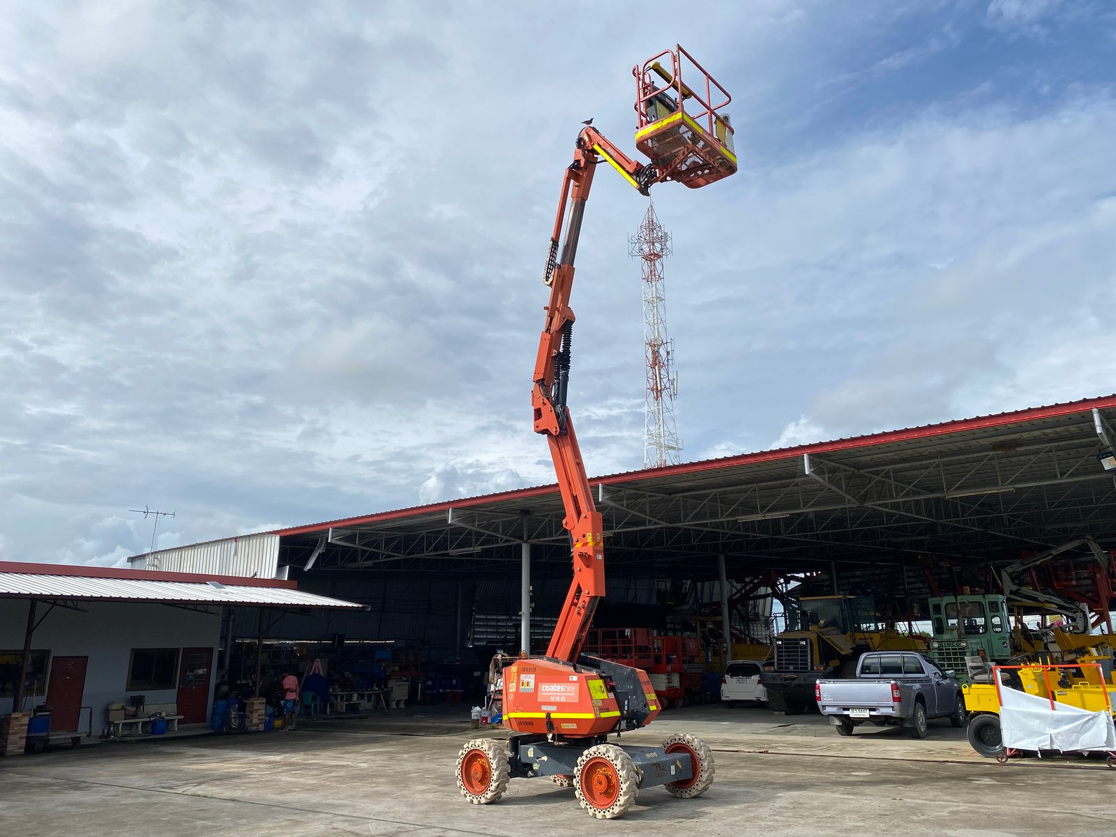 รถกระเช้าบูม JLG 340AJ ความสูง10.29 เมตร รถเก่านอกนำเข้า Line jiraroj2909