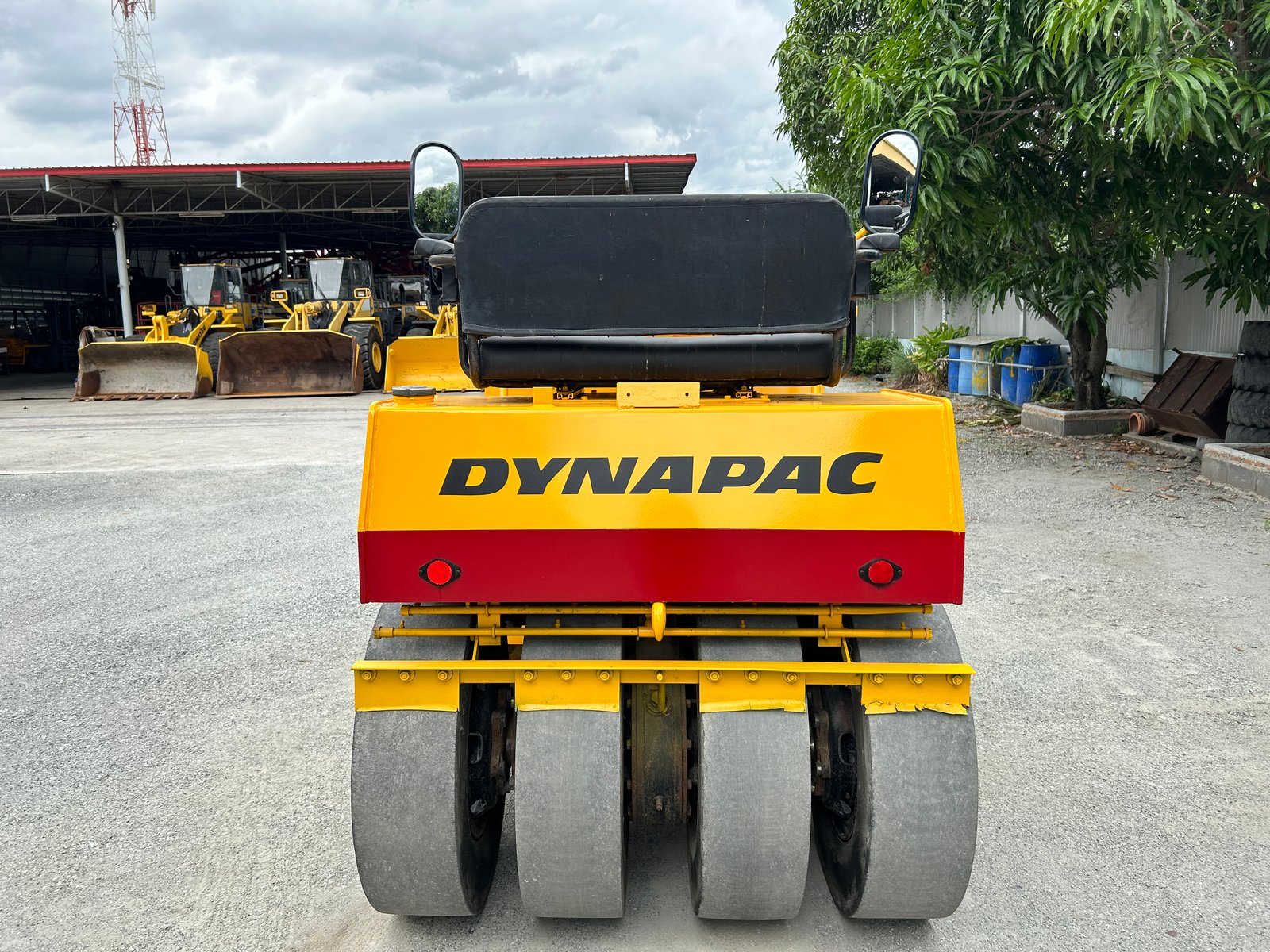 รถบด DYNAPAC CG16C II ขนาด 3.5ตัน รถเก่านอกนำเข้า ติดต่อ Line jiraroj2909