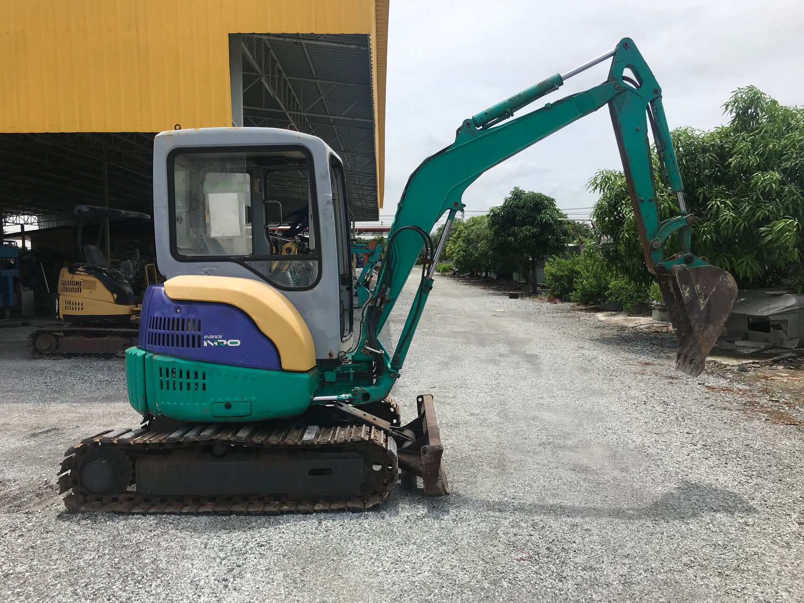 รถแบคโฮ KOMATSU PC30MR-1 ขนาด 3ตัน รถเก่านอกนำเข้า Line jiraroj2909
