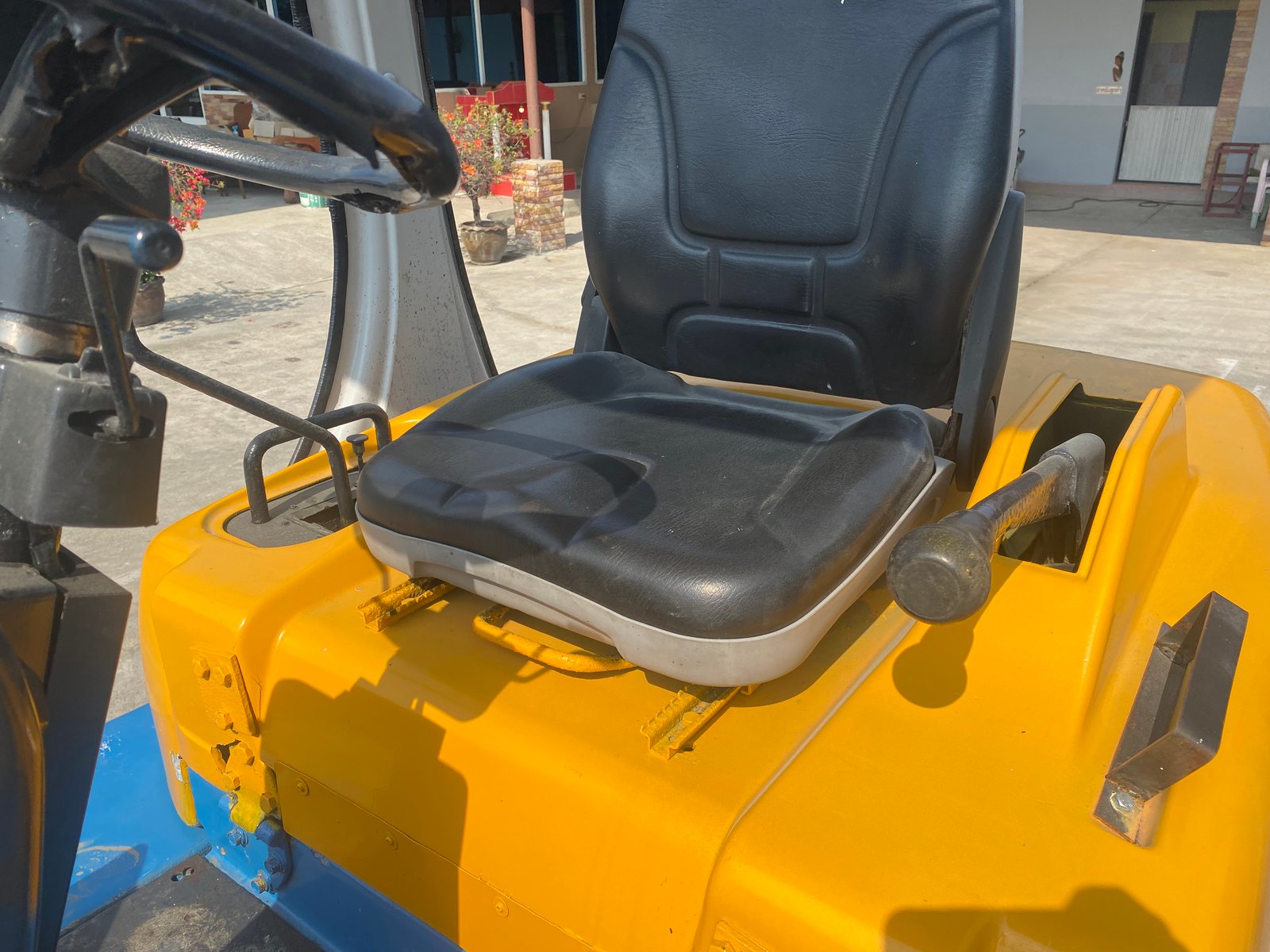 รถตักล้อยาง MITSUBISHI WS210 เทียบเท่า WA30 บุ้งกี๋ 0.7 คิว รถเก่านอกนำเข้า ติดต่อ Line jiraroj2909