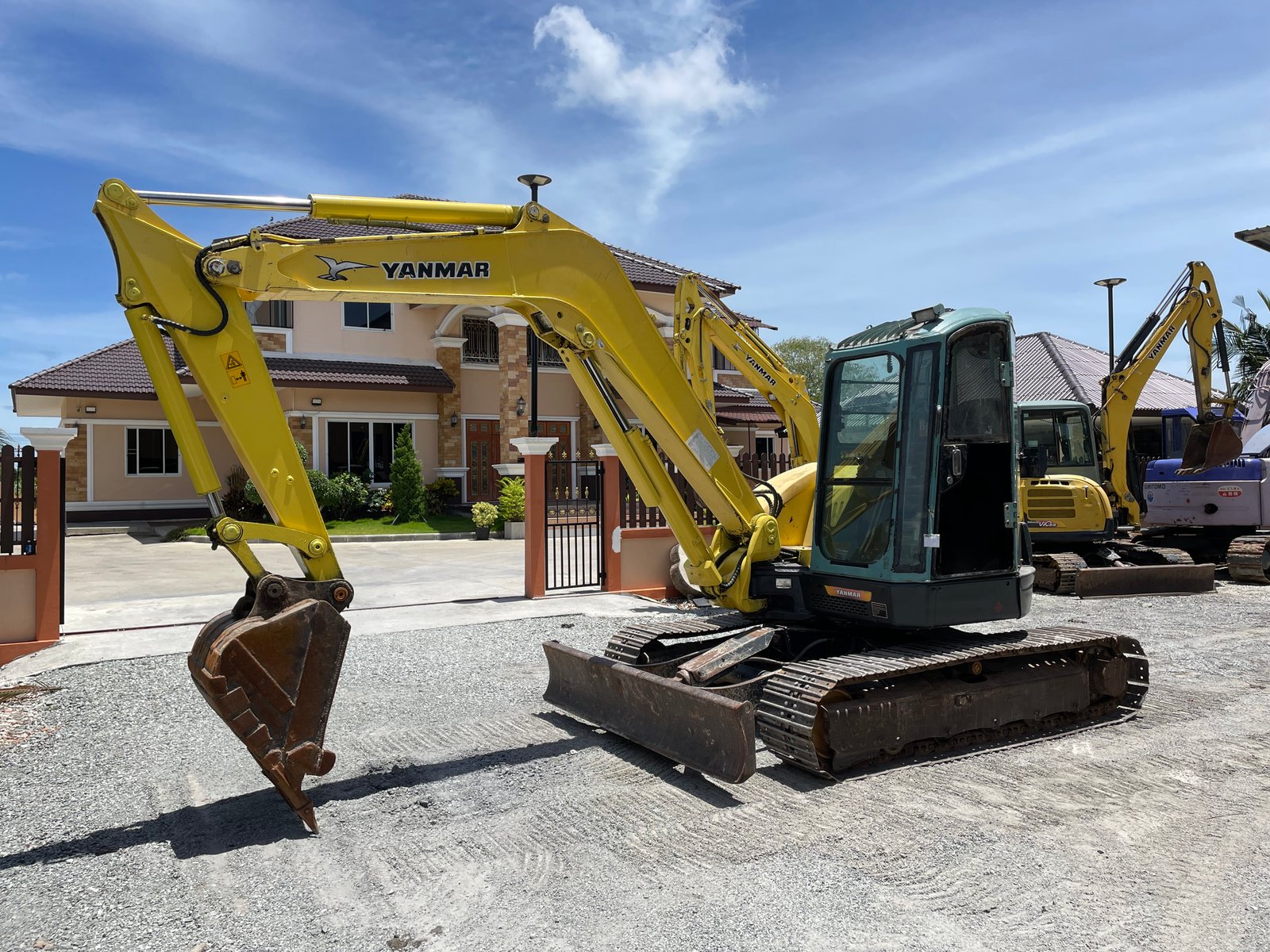 รถแบคโฮ YANMAR VIO80B ขนาด 8ตัน รถเก่านอก ติดต่อ Line jiraroj2909 รถแบคโฮ YANMAR VIO80B ขนาด 8ตัน รถเก่านอก ติดต่อ Line jiraroj2909