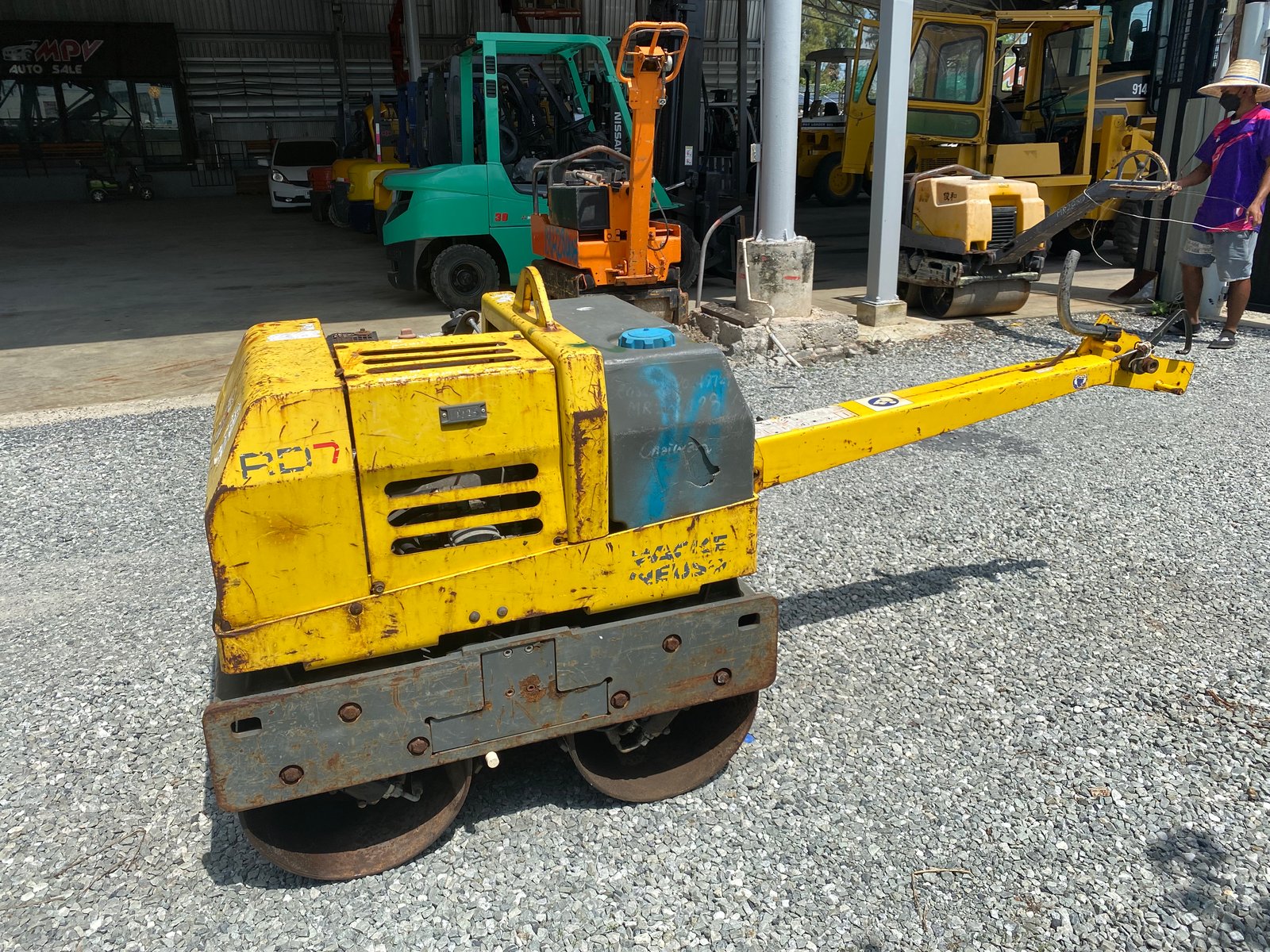 รถบดเดินตาม WACKER NEUSON RD7H-S เก่านอกนำเข้า ติดต่อ Line jiraroj2909