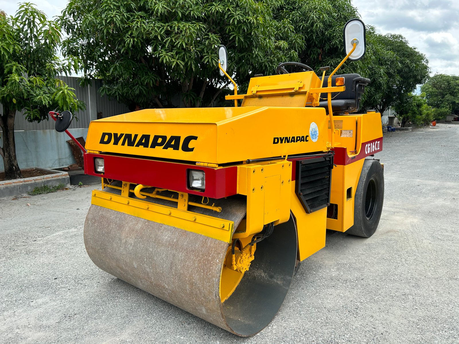 รถบด DYNAPAC CG16C II ขนาด 3.5ตัน รถเก่านอกนำเข้า ติดต่อ Line jiraroj2909 รถบด DYNAPAC CG16C II ขนาด 3.5ตัน รถเก่านอกนำเข้า ติดต่อ Line jiraroj2909