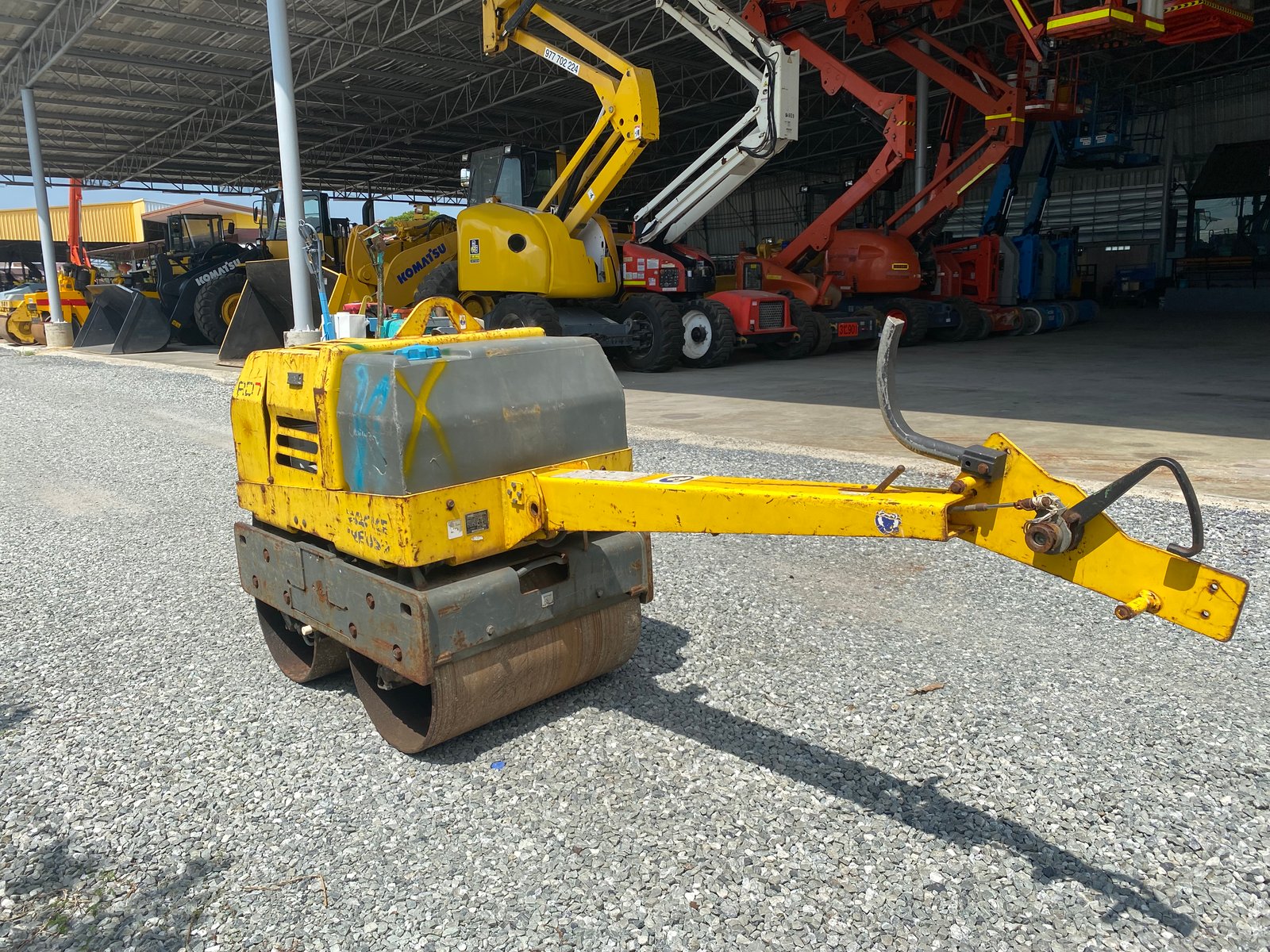 รถบดเดินตาม WACKER NEUSON RD7H-S เก่านอกนำเข้า ติดต่อ Line jiraroj2909